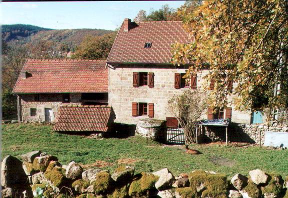  UNE PETITE FERME D'AUTREFOIS (Nouvelle-Aquitaine, Creuse)