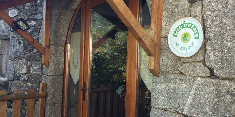 entrée du gite d'étape -  FERME DU FOURRÉ (Auvergne-Rhône-Alpes, Ardèche)