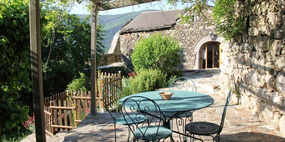 terrasse -  FERME DU FOURRÉ (Auvergne-Rhône-Alpes, Ardèche)