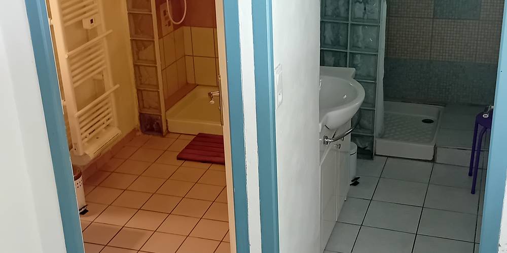 Les salles d'eau -  GÎTE AU BOUT DU CHEMIN (Auvergne-Rhône-Alpes, Drôme)