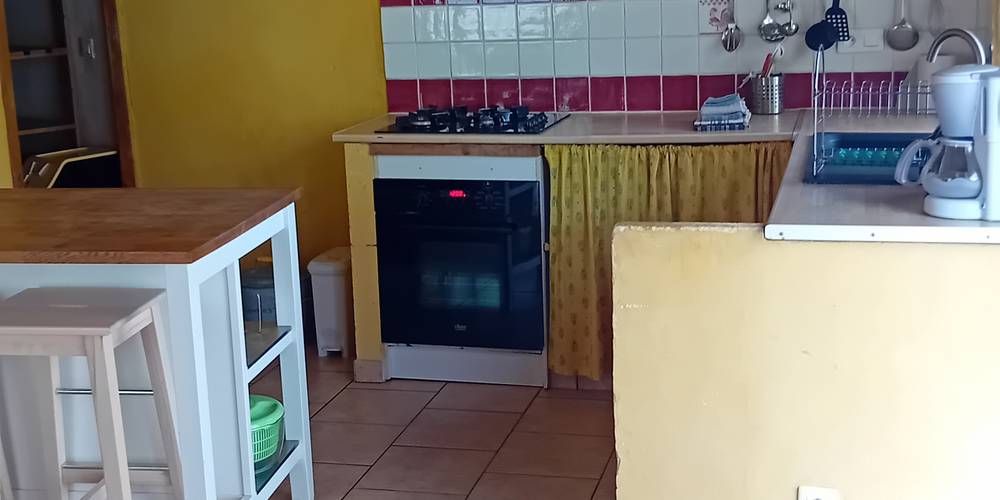 Coin cuisine -  GÎTE AU BOUT DU CHEMIN (Auvergne-Rhône-Alpes, Drôme)