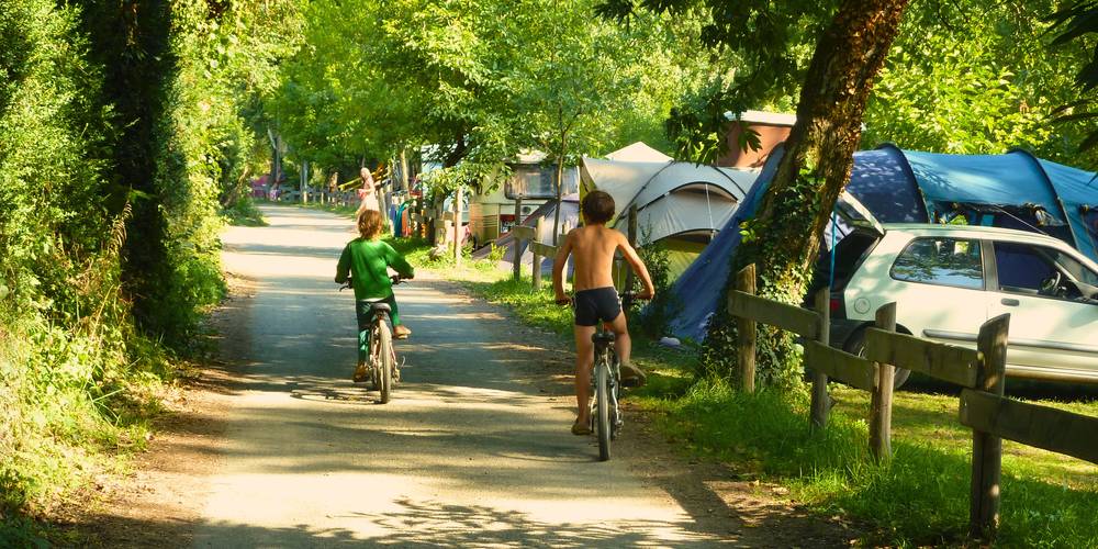  CAMPING LE GOURPASSOU (Occitanie, Aveyron)