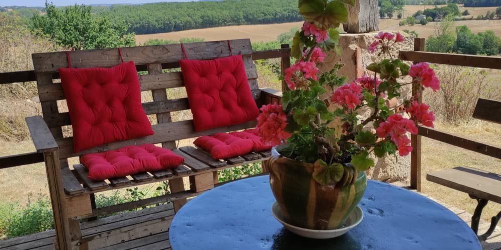 la Galine - La terrasse -  DOMAINE DE PUY SAINT JAMMES (Occitanie, Tarn)