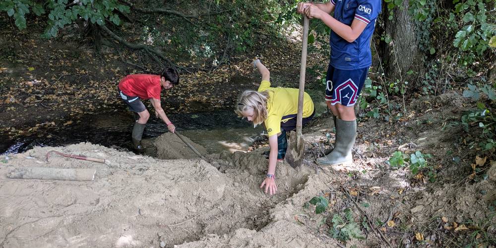 Chantier au bord de la rivière -  GÎTE DE LA POTERIE (Hauts-de-France, Pas-de-Calais)