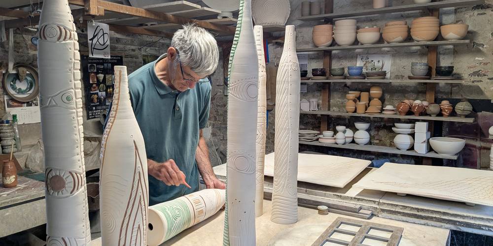 François dans son atelier -  GÎTE DE LA POTERIE (Hauts-de-France, Pas-de-Calais)