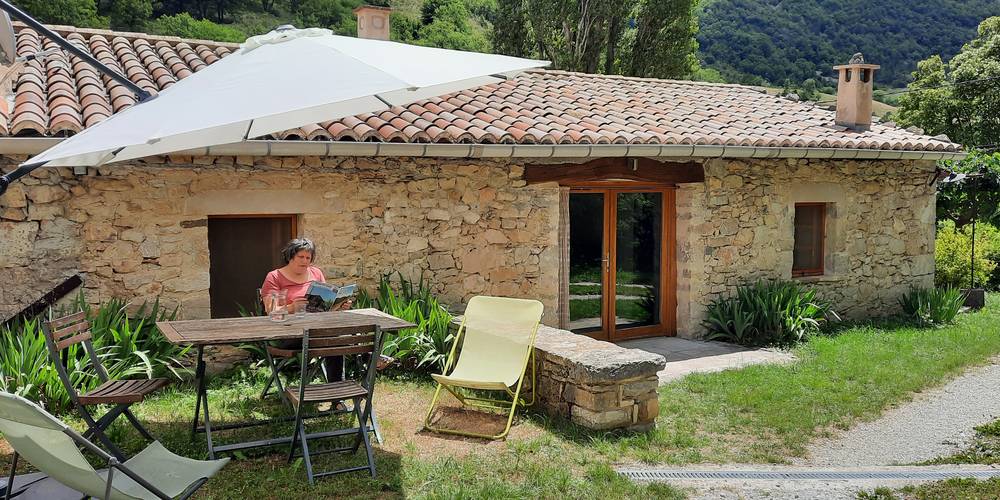  FERME DU BACHAS (Auvergne-Rhône-Alpes, Drôme)