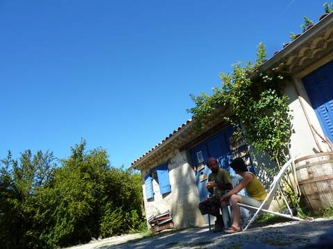 l'entrée du magasin a l'accueil -  FERME DE PIERRE VIEILLE (Auvergne-Rhône-Alpes, Drôme)