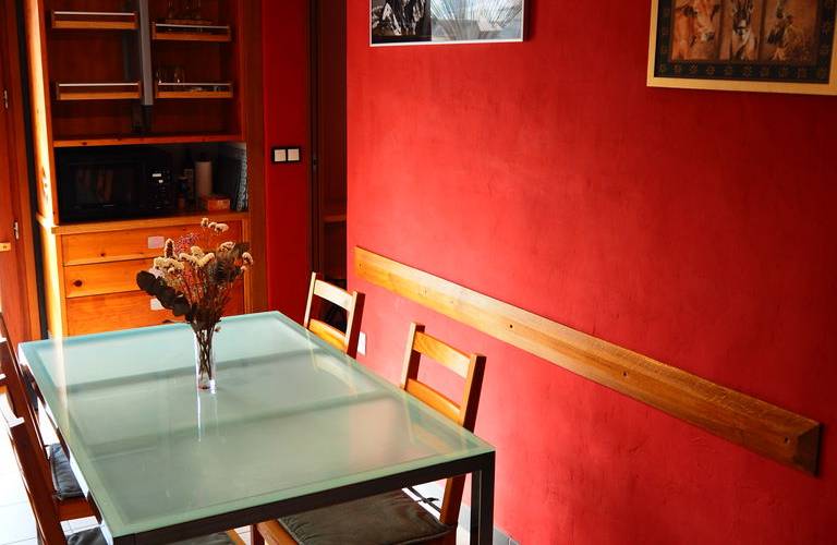 Pièce à vivre gîte des lacs -  GÎTES DES LACS (Auvergne-Rhône-Alpes, Savoie)