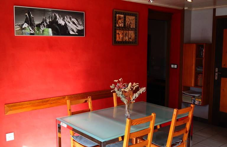 Pièce à vivre gîte des lacs -  GÎTES DES LACS (Auvergne-Rhône-Alpes, Savoie)