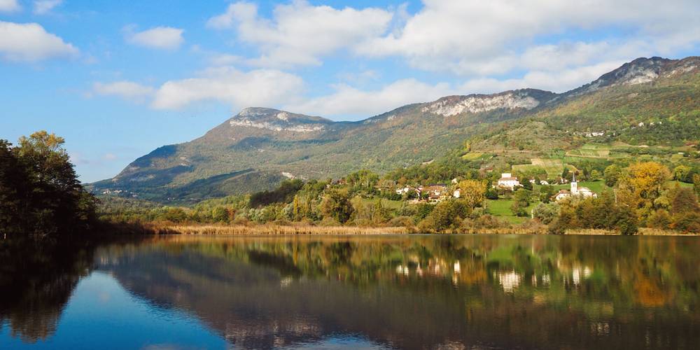 Lac de Saint Jean de Chevelu -  GÎTES DES LACS (Auvergne-Rhône-Alpes, Savoie)