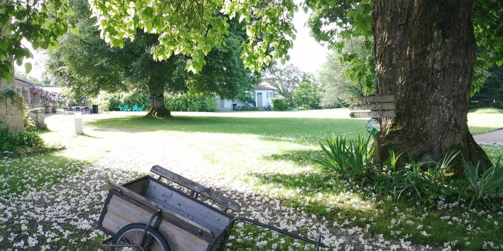 Entrée du Domaine de Meilhac -  AU DOMAINE DE MEILHAC (Nouvelle-Aquitaine, Corrèze)