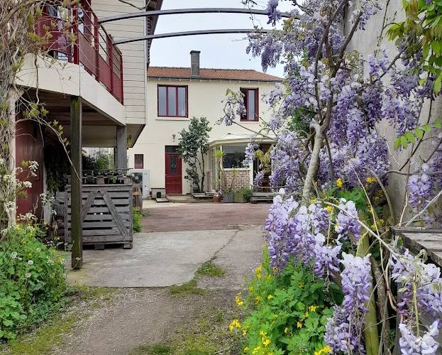 Accueil coté cour du domaine des 3 Versants -  AU DOMAINE DES 3 VERSANTS (Pays de la Loire, Loire-Atlantique)