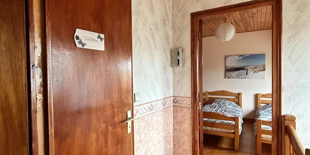 Pallier entre les deux chambres et la salle d'eau -  Gîte de Plougoulm (Bretagne, Finistère)