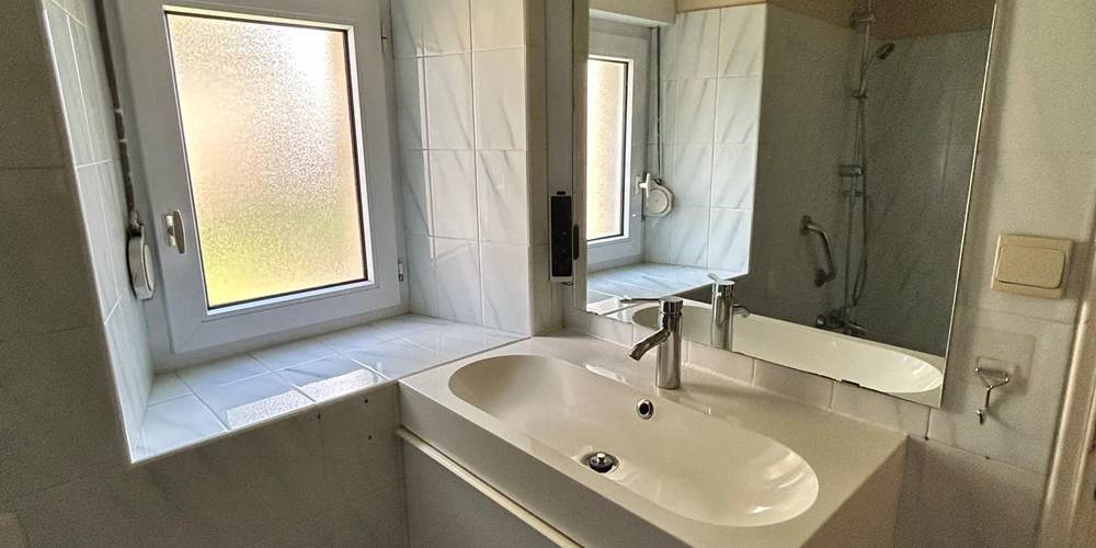 Lavabo -  Gîte de Plougoulm (Bretagne, Finistère)