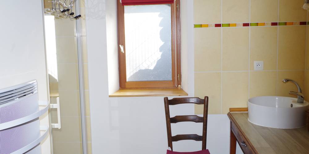 salle d'eau RDC -  LA MAISON ROUGE (Nouvelle-Aquitaine, Creuse)