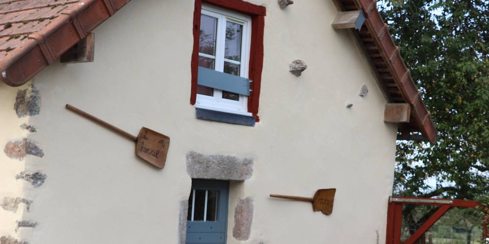 porte entrée du gîte -  cave cidricole (Bourgogne-Franche-Comté, Nièvre)